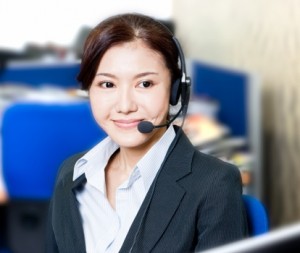 call center agent on call with customers